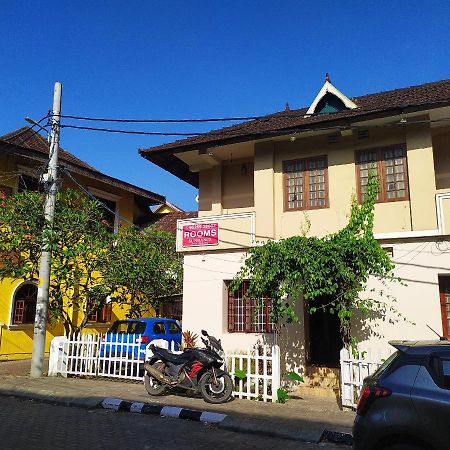 Sundance Beach Villa Kochi Exterior foto