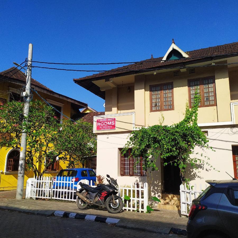 Sundance Beach Villa Kochi Exterior foto