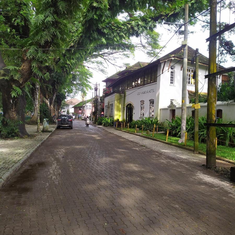 Sundance Beach Villa Kochi Exterior foto